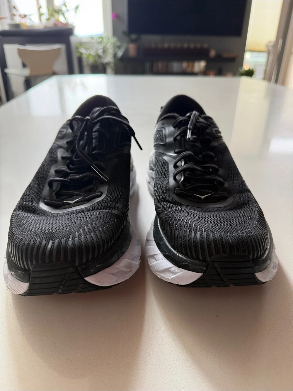 Hoka One One Bondi 7 Running Sneakers, Size 9 Woman’s